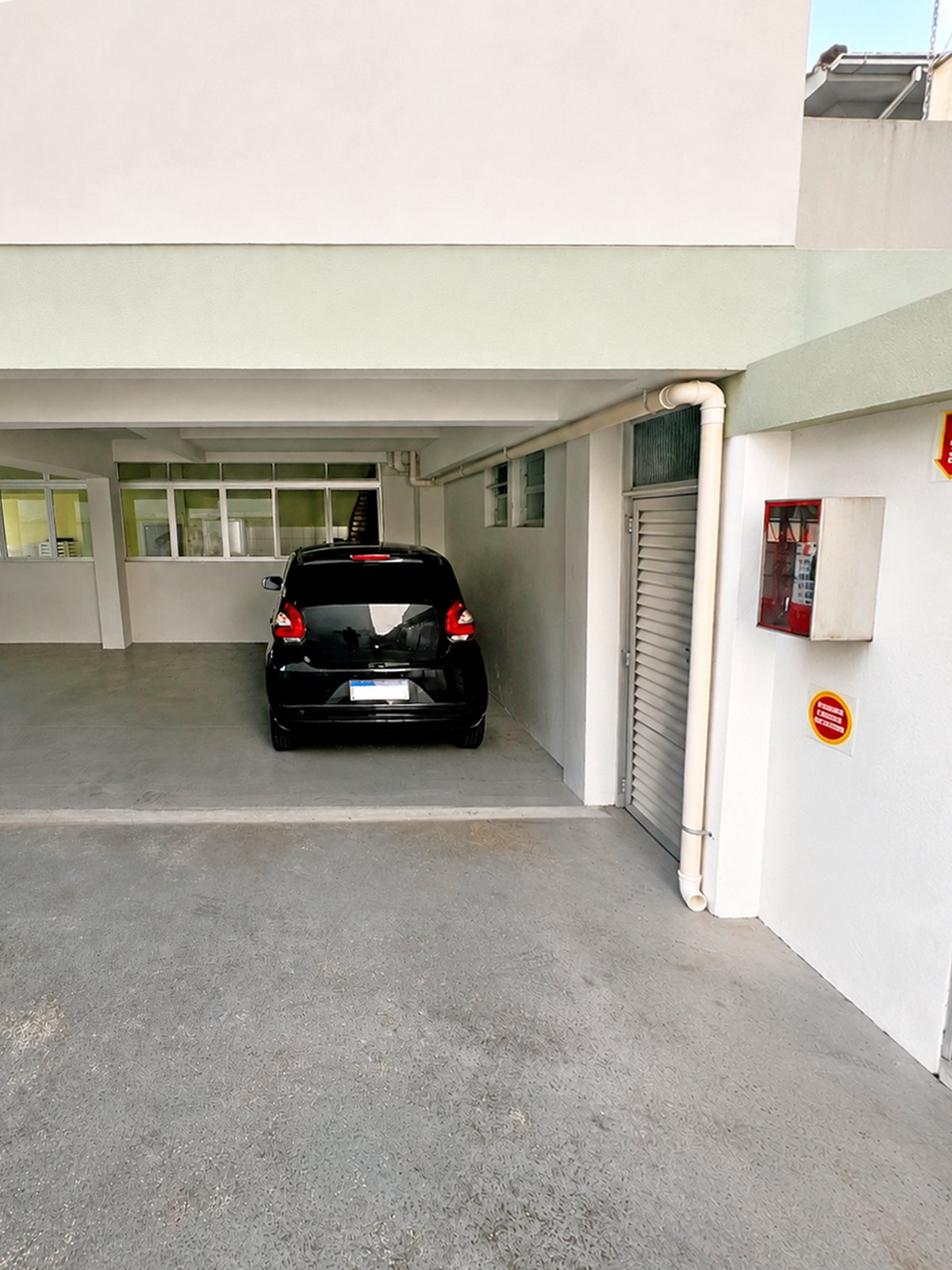Vaga de garagem coberta
